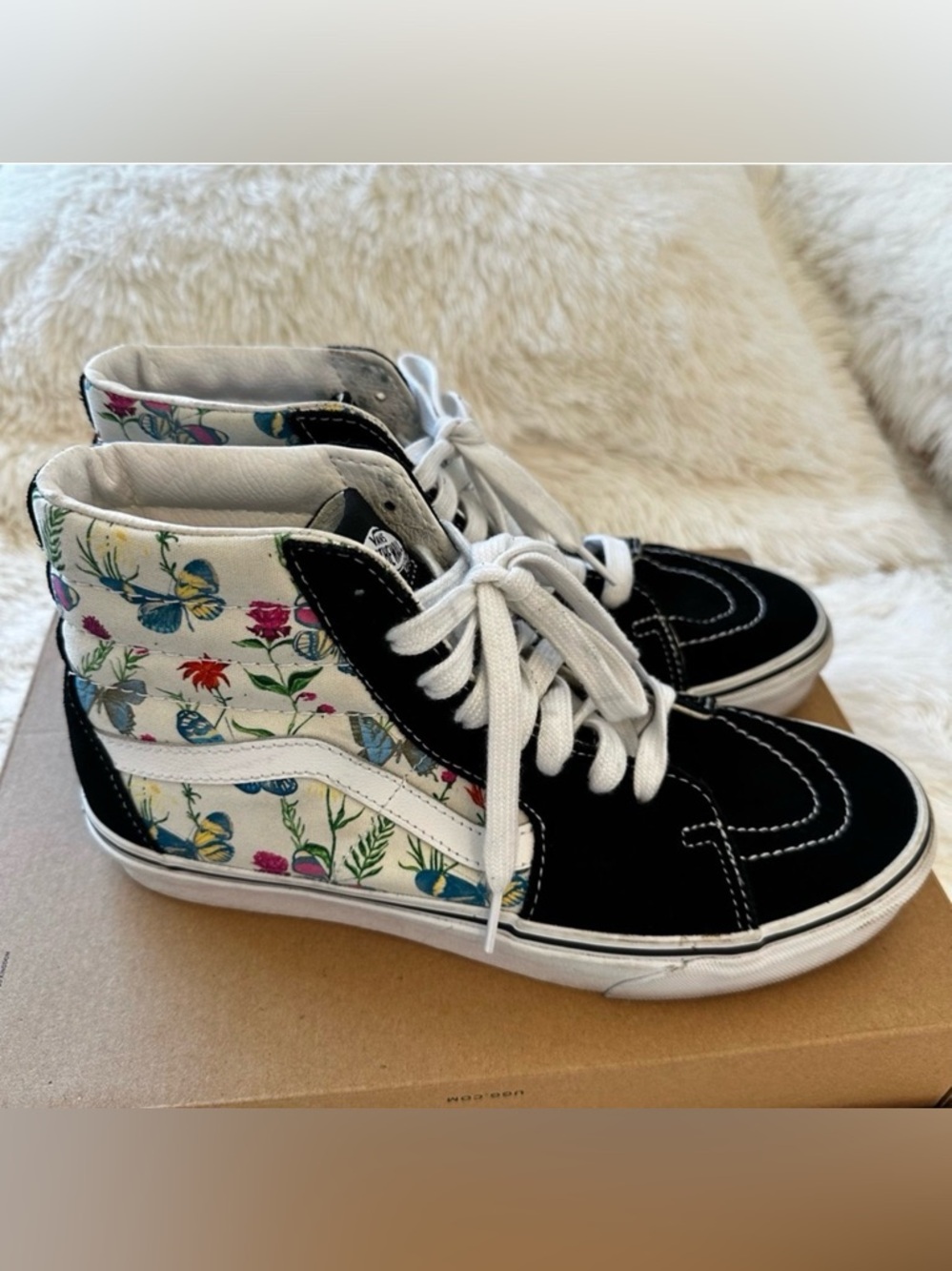 Vans SK8-Hi Black White Butterfly Floral Marshmallow High Top Shoes Women’s 10